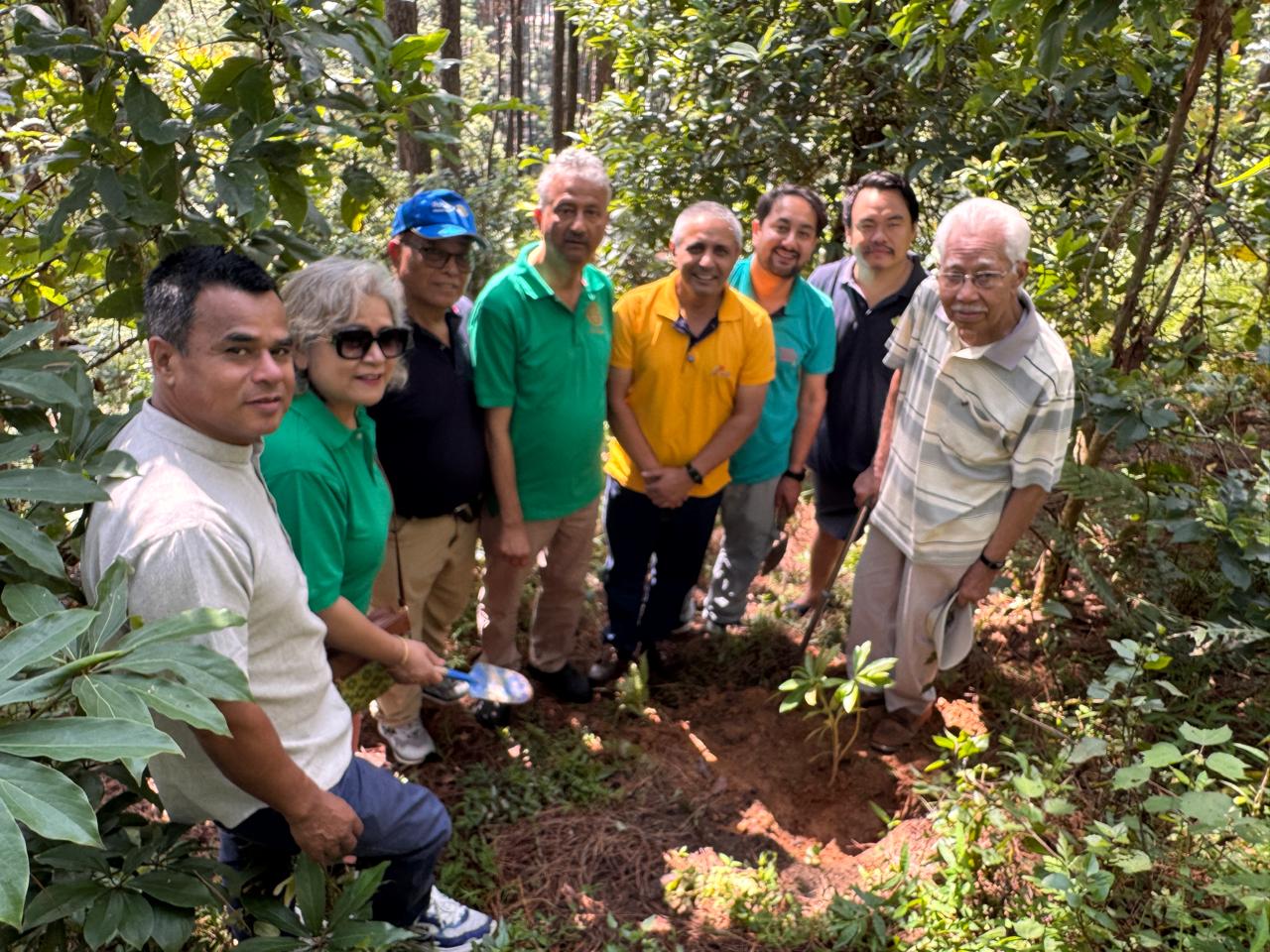 Tree plantation at Sahid Park, Jagadol